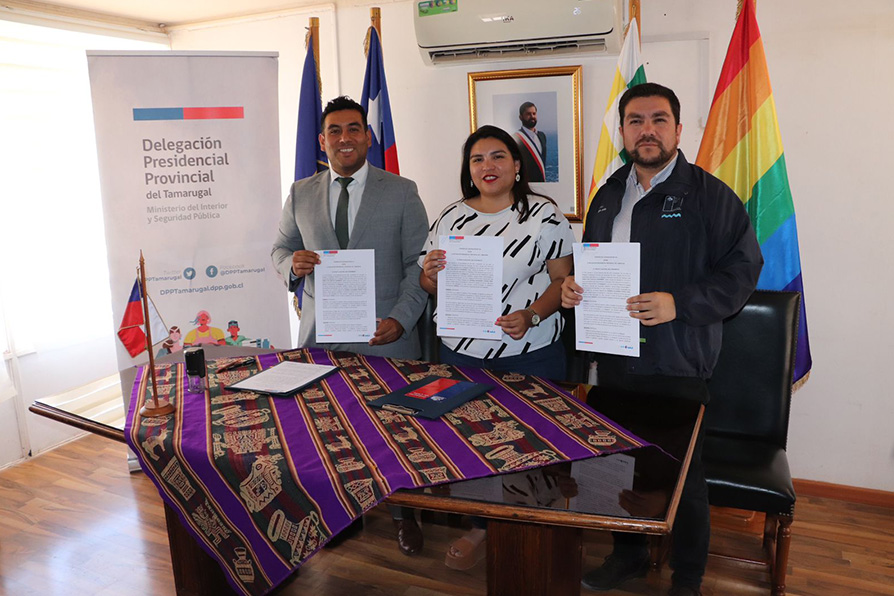 DPP Tamarugal y Sernac firman convenio para mayor protección de los consumidores