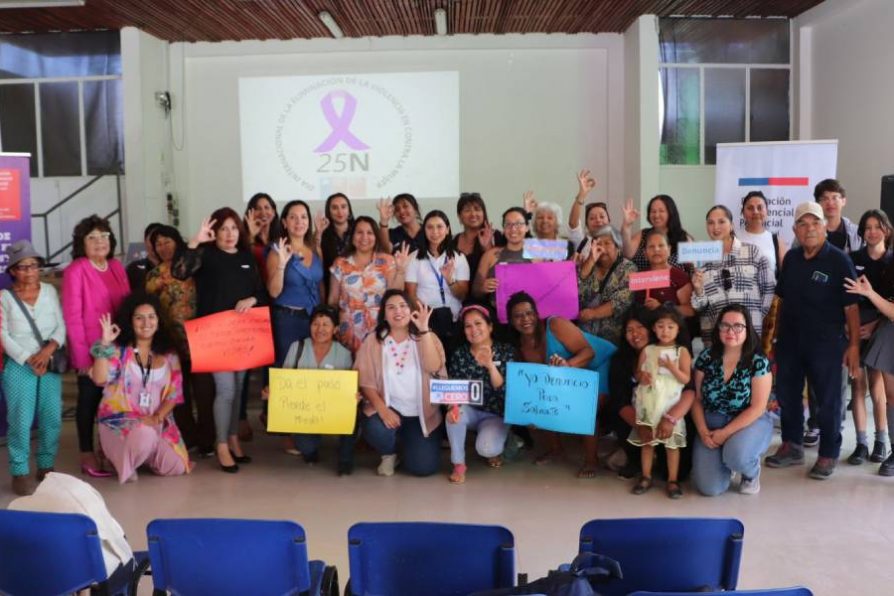 Taller de prevención contra la violencia de género para mujeres del Tamarugal