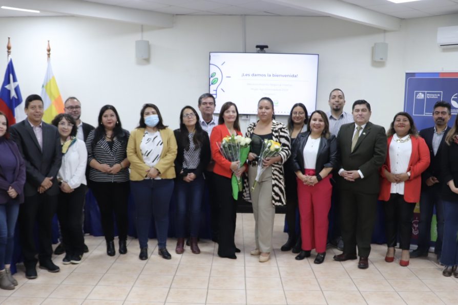 Investigadora de “Vino del Desierto” y productora de lechugas hidropónicas fueron reconocidas como Mujeres Agroinnovadoras 2023