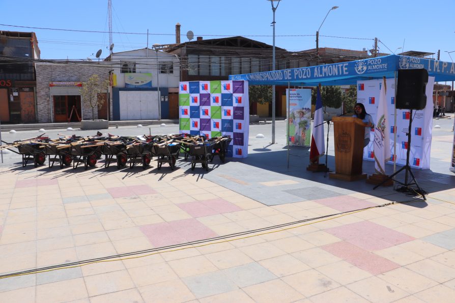 148 agricultores y agricultoras del Tamarugal recibieron kits de riego