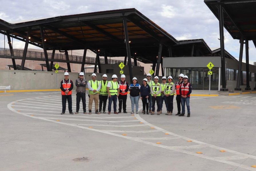 Autoridades visitan avances en obras del Complejo Aduanero de Quillagua