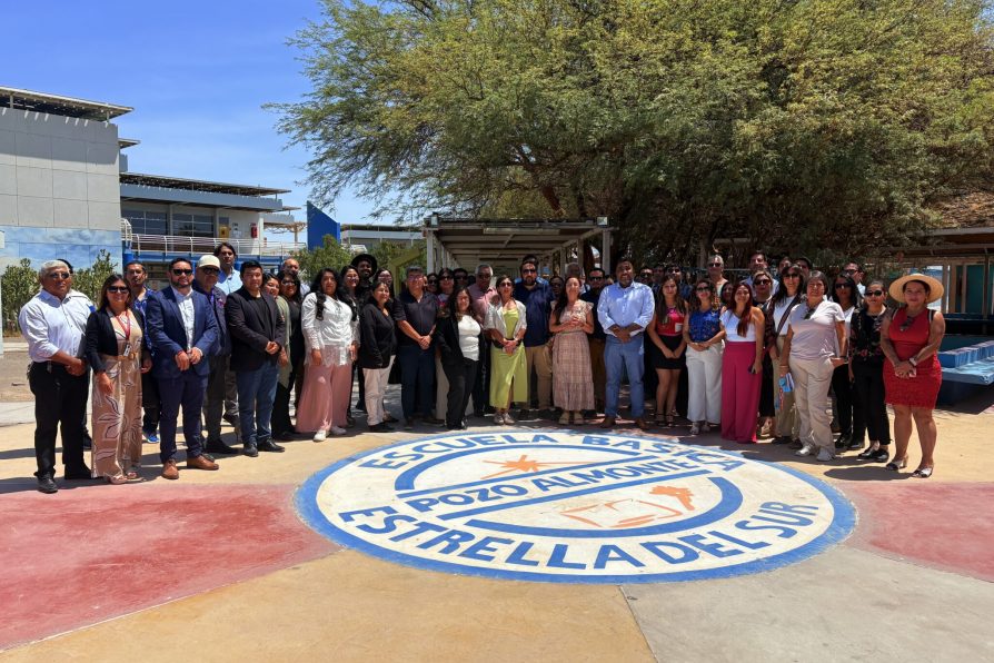 Ministro de Educación se reunió con autoridades en su visita a la Provincia del Tamarugal